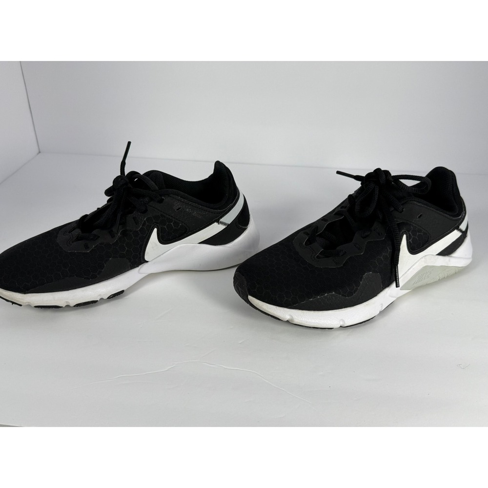 Nike Legend Essential 2 Womens US 8 Black White Training Shoes CQ9545-001